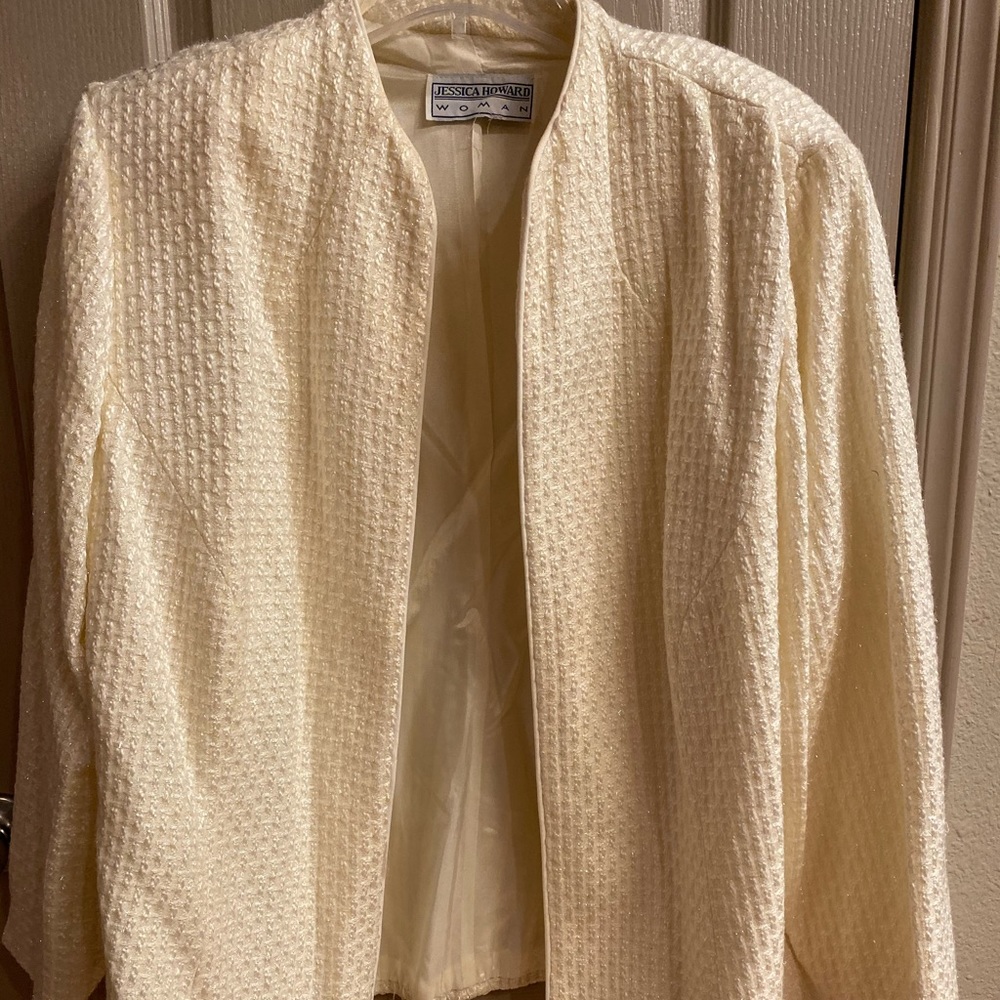 🥂Truly amazing Plus Size Ivory Jacket🥂